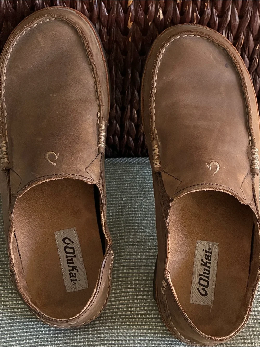 OluKai Moloa Men’s Nubuck Leather Slip On Shoes Mules Ray/Toffee Size 8.5